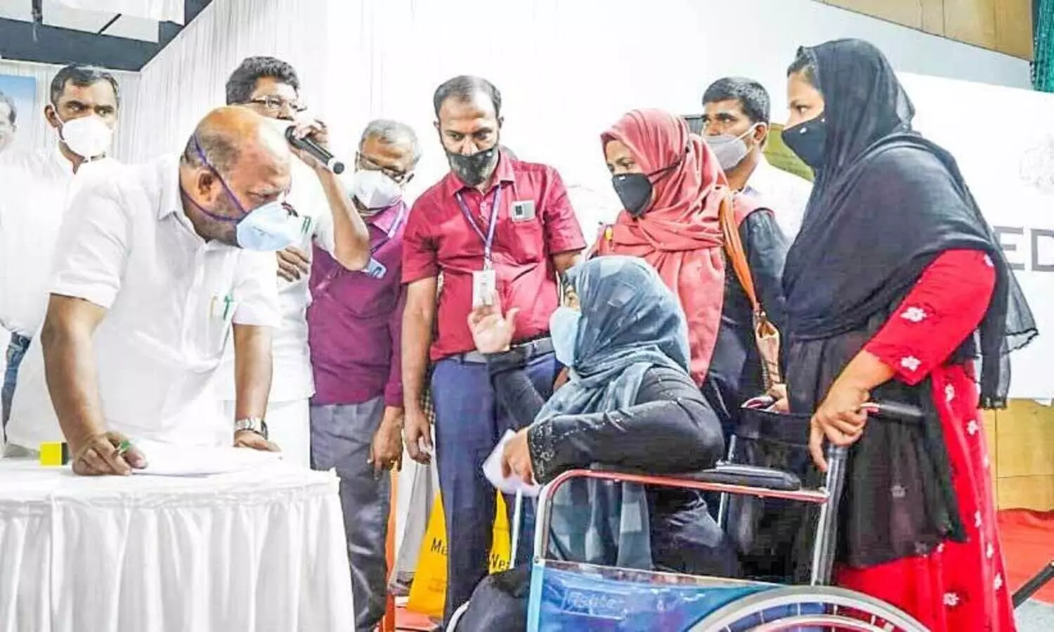 നബീസയെ ഇനി എടുത്തുകയറ്റണ്ട; വീടിനുമുന്നിൽ പാലം നിർമിക്കും