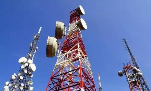 cable broke while digging; Mobile phone service interrupted