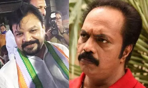 കമ്മ്യൂണിസ്റ്റാണ്​ എന്നുപറഞ്ഞതിന്​ പിതാവിനോട്​ വിശദീകരണം ചോദിച്ചയാളാണ്​ കോൺഗ്രസ്​ വേദിയിലിരിക്കുന്നത്​