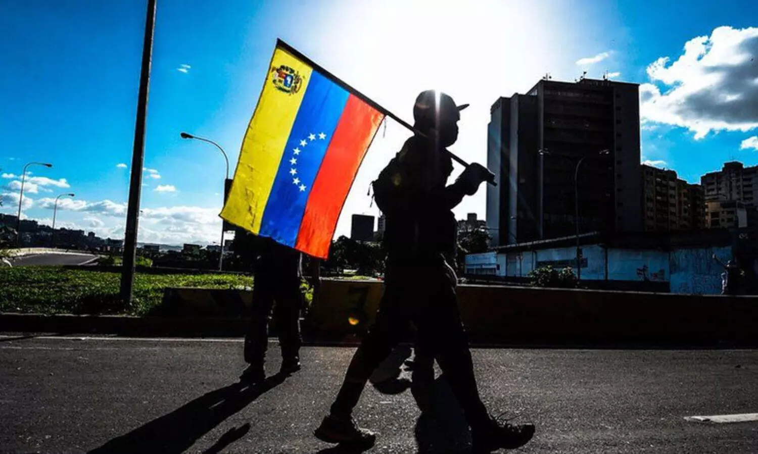 ഒരു ലിറ്റർ പെട്രോളിന് വില രണ്ട് രൂപയിലും താഴെ! അങ്ങനെ‍യും ഒരു രാജ്യമുണ്ട്