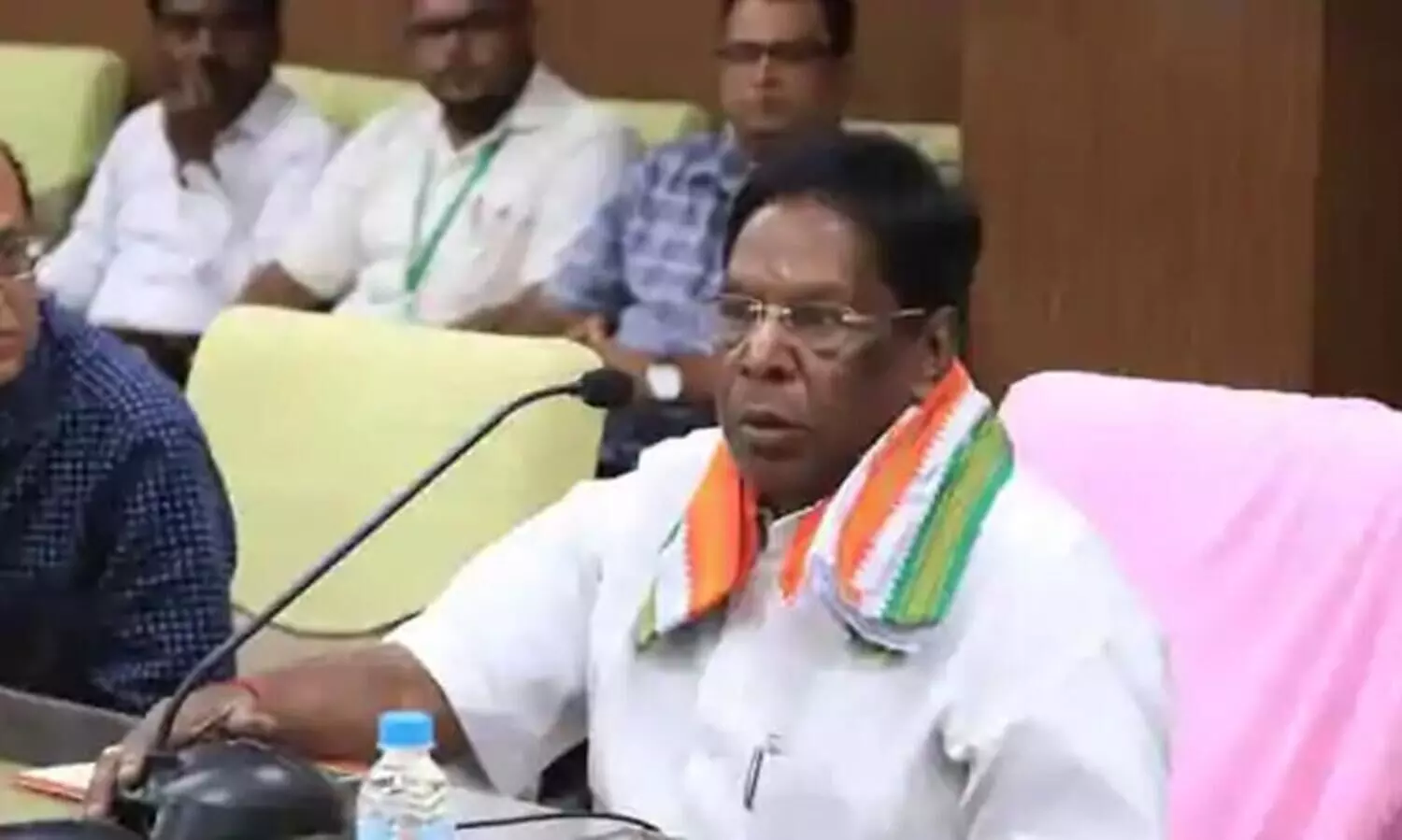 പുതുച്ചേരിയിൽ ഭരണ പ്രതിസന്ധി; ഒരു കോൺഗ്രസ്​ എം.എൽ.എ കൂടി രാജിവെച്ചു