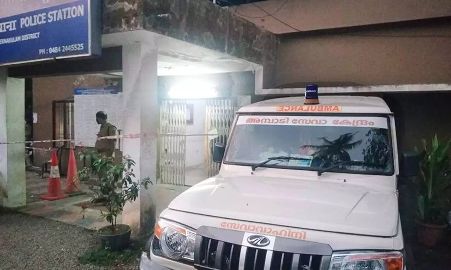 സേ​വാവാ​ഹി​നി​ ആംബുലൻസിൽ തോക്ക്​; രണ്ട്​ യുവാക്കൾ കസ്​റ്റഡിയിൽ