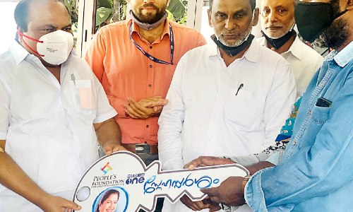 മീഡിയവൺ സ്നേഹസ്പർശം വീട് കൈമാറി