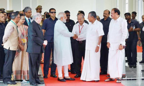 പാ​ലം​പ​ണി​യ​ല്ല രാ​ഷ്​​ട്ര​നി​ർ​മാ​ണം