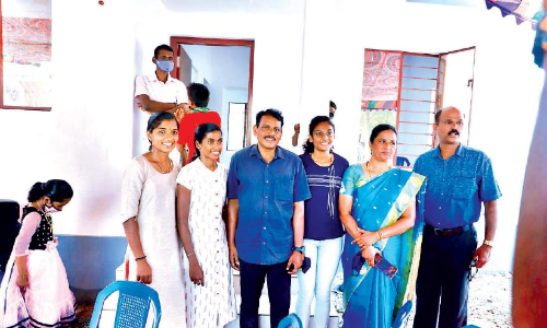 പ്രൗഢഗംഭീരം അക്ഷരവീട് സമർപ്പണം