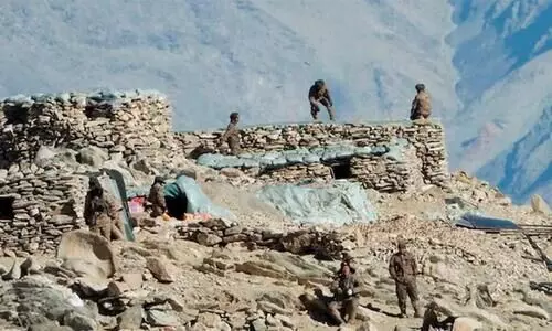 അതിർത്തിയിൽ നിന്ന്​ പിൻമാറാൻ ഇന്ത്യ-ചൈന ധാരണ; തീരുമാനം പത്താംവട്ട കമാൻഡർതല ചർച്ചയിൽ