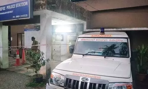 സേ​വാവാ​ഹി​നി​ ആംബുലൻസിൽ തോക്ക്​; രണ്ട്​ യുവാക്കൾ കസ്​റ്റഡിയിൽ