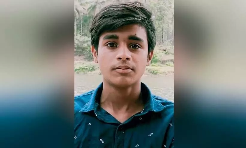 പുഴയിൽ മുങ്ങിത്താണ യുവാവിന് തുണയായത് സുദർശനെൻറ നിശ്ചയദാർഢ്യം പുഴയിൽ മുങ്ങിത്താണ യുവാവിന് തുണയായത് സുദർശനെൻറ നിശ്ചയദാർഢ്യം