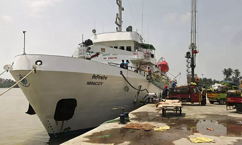 ലക്ഷദ്വീപിലേക്കുള്ള ചരക്കു ഗതാഗതം ബേപ്പൂർ തുറമുഖത്ത് നിന്ന് മാറ്റാൻ നീക്കം