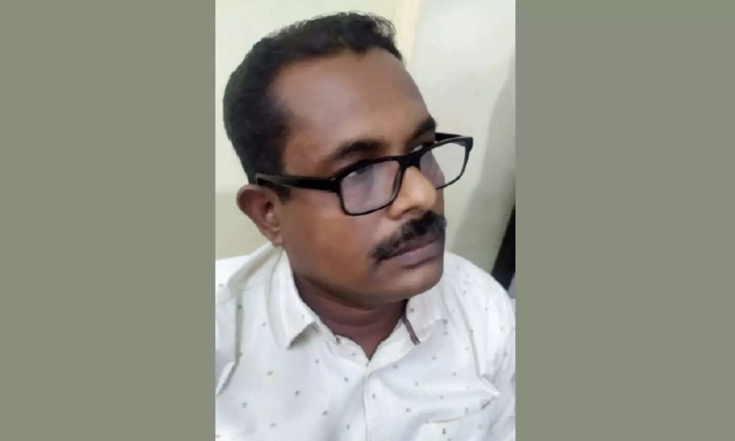 കൈക്കൂലി വാങ്ങുന്നതിനിടെ തഹസിൽദാർ പിടിയിൽ