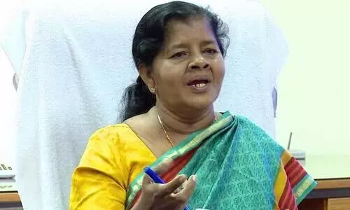 ഐ.എ.എസുകാർക്ക് മിനിമം ബോധം വേണം, എൻ പ്രശാന്തിനെതിരെ മേഴ്സിക്കുട്ടിയമ്മ