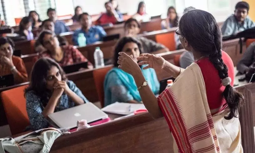 സ്വാശ്രയ കോളജുകളെ നിയന്ത്രിക്കാൻ സർവകലാശാലകൾക്ക്​ ചട്ടം രൂപവത്​കരിക്കാം