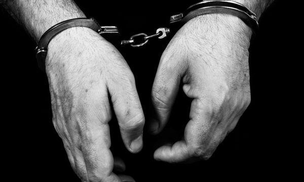 പെൺകുട്ടികളെ ഉപദ്രവിച്ചെന്നു പറഞ്ഞ് ആൺകുട്ടികളെ വിവസ്ത്രരാക്കി മർദനം; വിഡിയോ വൈറലായി, ഒരാൾ പിടിയിൽ പെൺകുട്ടികളെ ഉപദ്രവിച്ചെന്നു പറഞ്ഞ് ആൺകുട്ടികളെ വിവസ്ത്രരാക്കി മർദനം; വിഡിയോ വൈറലായി, ഒരാൾ പിടിയിൽ