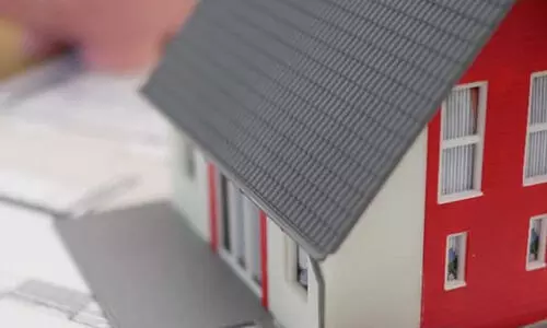 വി​ര​മി​ച്ച സേ​ന വി​ഭാ​ഗ​ക്കാർക്ക്​ വീ​ട്ടു​നി​കു​തി ഒ​ഴി​വാ​ക്കി