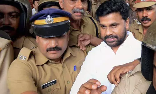 നടിയെ ആക്രമിച്ച കേസ്​:  ദിലീപിന്‍റെ ജാമ്യം റദ്ദാക്കില്ല, ഹരജി കോടതി തള്ളി