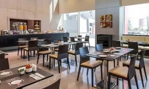 ബു​ധ​നാ​ഴ്​​ച മു​ത​ൽ റ​സ്​​റ്റാ​റ​ൻ​റു​ക​ളി​ൽ ഇ​രു​ന്ന്​ ക​ഴി​ക്കാ​നാ​വി​ല്ല