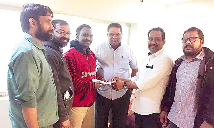 ജോലിക്കിടയിൽ പരിക്കേറ്റ കൊല്ലം സ്വദേശിയെ നാട്ടിലെത്തിച്ചു ജോലിക്കിടയിൽ പരിക്കേറ്റ കൊല്ലം സ്വദേശിയെ നാട്ടിലെത്തിച്ചു