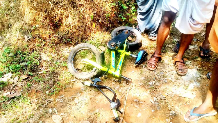 സൈക്കിൾ സാക്ഷി; ശിഹാബ് യാത്രയായി സൈക്കിൾ സാക്ഷി; ശിഹാബ് യാത്രയായി