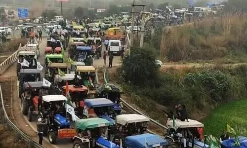 40 ലക്ഷം ട്രാക്ടറുകൾ അണിനിരക്കും; പാർലമെന്‍റ് വളഞ്ഞ് ഇന്ത്യാ ഗേറ്റിൽ കൃഷിയിറക്കുമെന്ന് കർഷകരുടെ മുന്നറിയിപ്പ്