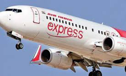 യാ​ത്ര​ക്കാ​രു​ടെ കു​റ​വ്​; ഇ​ന്ത്യ​യി​ലേ​ക്കു​ള്ള വി​മാ​ന യാ​ത്ര​നി​ര​ക്ക് കു​ത്ത​നെ കു​റ​ഞ്ഞു