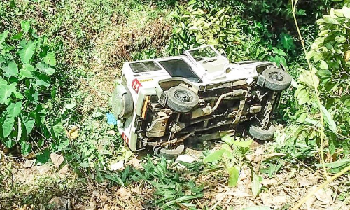 ജീപ്പ് നിയന്ത്രണംവിട്ട് മറിഞ്ഞു; രണ്ടുപേർക്ക് പരിക്ക്