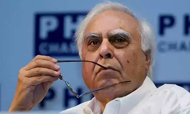 വോട്ടർമാരുടെ വിവേകത്തെ ബഹുമാനിക്കണം; ആർക്ക്, എന്തുകൊണ്ട് വോട്ട് ചെയ്യണമെന്ന് അവർക്കറിയാം