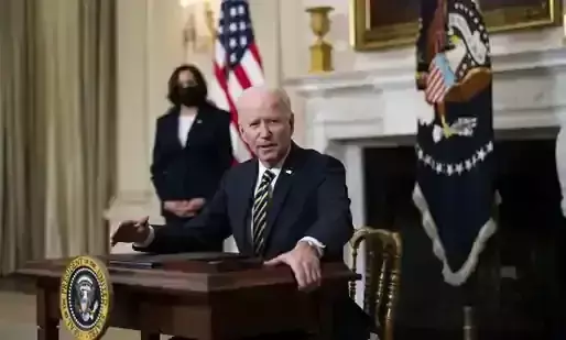 ഗ്രീൻ കാർഡ്​ വിലക്ക്​ പിൻവലിച്ചു; ട്രംപ്​ നയത്തിന്​ വീണ്ടും തിരുത്തുമായി ബൈഡൻ