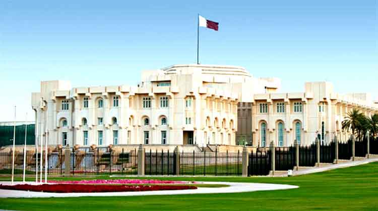 ആരോഗ്യസേവനം ലഭിക്കാൻ പ്രവാസികൾക്ക് ഇൻഷുറൻസ് നിർബന്ധം ആരോഗ്യസേവനം ലഭിക്കാൻ പ്രവാസികൾക്ക് ഇൻഷുറൻസ് നിർബന്ധം