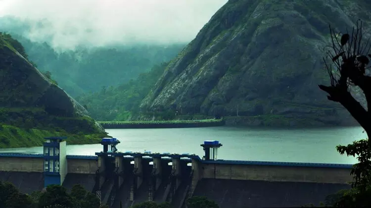 ഇടുക്കിക്ക് 12,000 കോടിയുടെ പാക്കേജ് ഇടുക്കിക്ക് 12,000 കോടിയുടെ പാക്കേജ്