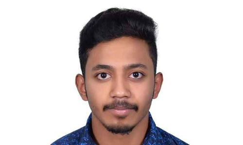 വാ​ഹ​നാ​പ​ക​ട​ത്തി​ൽ ചി​കി​ത്സ​യി​ലി​രു​ന്ന   തൃ​ശൂ​ർ സ്വ​ദേ​ശി മ​രി​ച്ചു