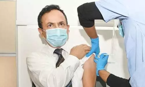 പ്രായമായവർക്ക് കോവിഡ്​ വാക്സിൻ വീടുകളിലെത്തിക്കുന്നു