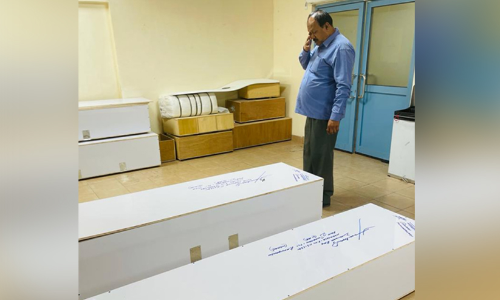 ഈ മയ്യിത്തുകളെ നോക്കി നിസ്സഹായനായി വിതുമ്പി പോവുകയാണ്...; പ്രവാസികൾക്ക്​ നിരവധി തവണ കോവിഡ്​ ടെസ്റ്റ് ഏർപ്പെടുത്തുന്നതിനെതിരെ അഷ്​റഫ്​ താമരശ്ശേരി