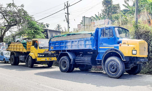 tipper lorry seized