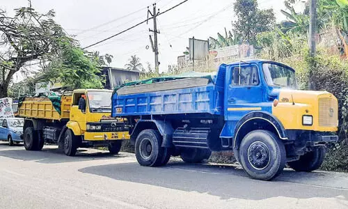 tipper lorry seized