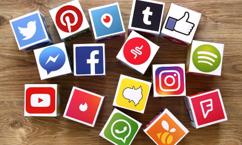 ഇന്ത്യയിൽ ഏറ്റവുംകൂടുതൽ പേർ ഉപയോഗിക്കുന്ന സമൂഹമാധ്യമം ഇതാണ്​, കണക്കുകൾ​ പുറത്തുവിട്ട്​ കേന്ദ്രം