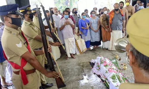 വിഷ്ണുനാരായണന്‍ നമ്പൂതിരിക്ക്​ കാവ്യകേരളത്തി​െൻറ വിട