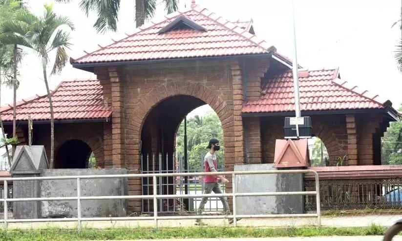 ജാതിയുടെ പേരിലുള്ള പീഡനം കോഴിക്കോട്ട് കുറവ് ജാതിയുടെ പേരിലുള്ള പീഡനം കോഴിക്കോട്ട് കുറവ്