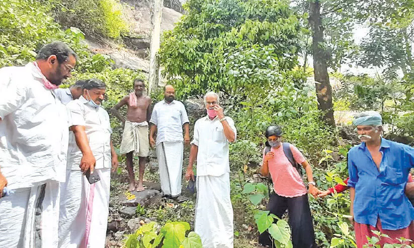 കൃഷിക്കാരെ കുടിയൊഴിപ്പിക്കൽ: വ്യാജ പ്രചാരണമെന്ന് എൽ.ഡി.എഫ് കൃഷിക്കാരെ കുടിയൊഴിപ്പിക്കൽ: വ്യാജ പ്രചാരണമെന്ന് എൽ.ഡി.എഫ്