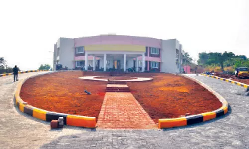 നീലഗിരി പോലൊരു കുന്നിൽ അതിഥി മന്ദിരം ഒരുങ്ങി