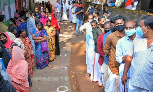 േപാളിംഗ്​ ബൂത്തിൽ മുതിർന്നപൗരൻമാർക്കും ഭിന്നശേഷിക്കാർക്കും പ്രത്യേക ക്യൂ