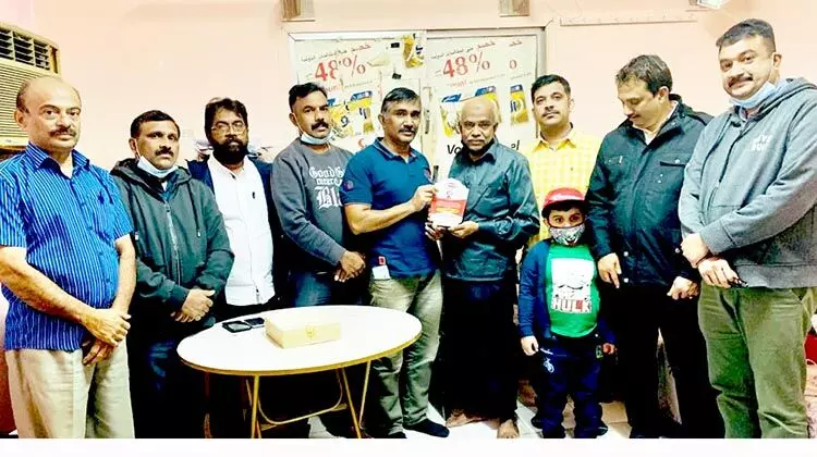 അബ്ദുൽ കരീമിന് യാത്രയയപ്പ് നൽകി അബ്ദുൽ കരീമിന് യാത്രയയപ്പ് നൽകി