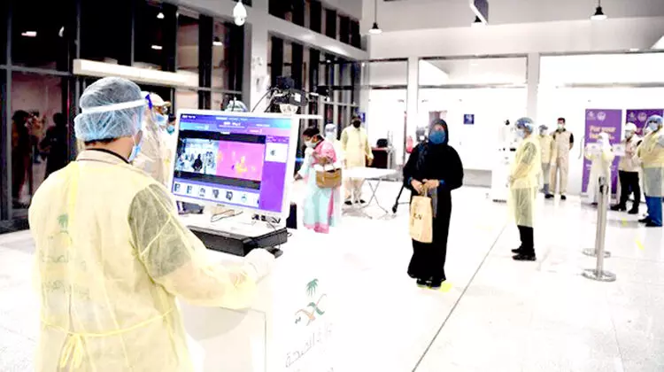 കോവിഡ് വാക്സിൻ: കുത്തിവെപ്പെടുത്തവർ താരതമ്യേന സുരക്ഷിതരെന്ന് പഠനം കോവിഡ് വാക്സിൻ: കുത്തിവെപ്പെടുത്തവർ താരതമ്യേന സുരക്ഷിതരെന്ന് പഠനം