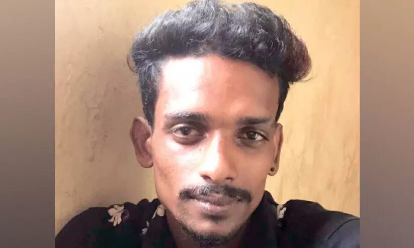 എക്സൈസ് ഇൻസ്പെക്ടറെ ആക്രമിച്ച് രക്ഷപ്പെട്ട പ്രതി പിടിയിൽ എക്സൈസ് ഇൻസ്പെക്ടറെ ആക്രമിച്ച് രക്ഷപ്പെട്ട പ്രതി പിടിയിൽ