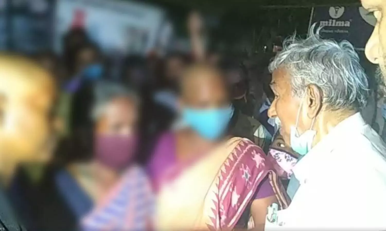 walayar oommen chandy