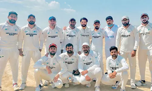 ഒ​മാ​ൻ ക്രി​ക്ക​റ്റ്​ ലീ​ഗ്​: മ​സൂ​ൺ അ​പ്​ ടീം ​ ഇ ഡി​വി​ഷ​ൻ ചാ​മ്പ്യ​ന്മാ​ർ