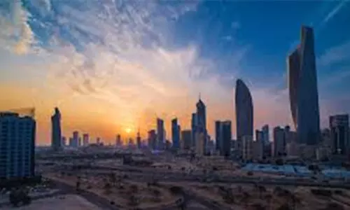 ഒത്തുകൂടലുകൾക്ക് മൂന്നുമാസം തടവോ 5000 ദീനാർ പിഴയോ ലഭിക്കും ഒത്തുകൂടലുകൾക്ക് മൂന്നുമാസം തടവോ 5000 ദീനാർ പിഴയോ ലഭിക്കും