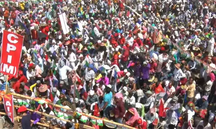 ബംഗാളിൽ ശക്​തി തെളിയിക്കാൻ​ സി.പി.എം -കോൺഗ്രസ്​ സംയുക്​ത റാലി