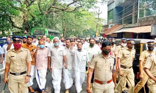 കരുവൻതിരുത്തി ബാങ്ക് തെരഞ്ഞെടുപ്പിൽ സംഘർഷം