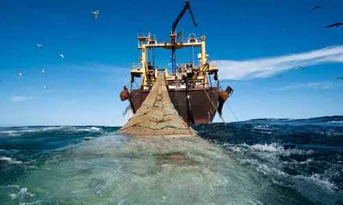 ബ്ലൂ ഇകോണമി നയരേഖ: കടൽ വിൽക്കാൻ നീക്കമെന്ന്