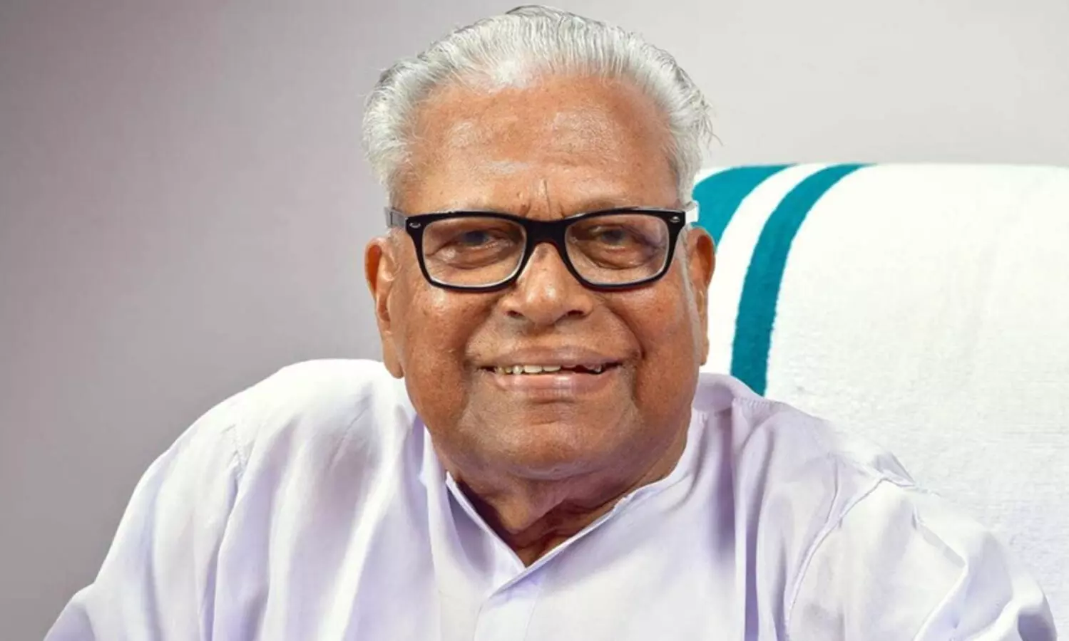 വി.എസ് വാക്സിനെടുത്തു